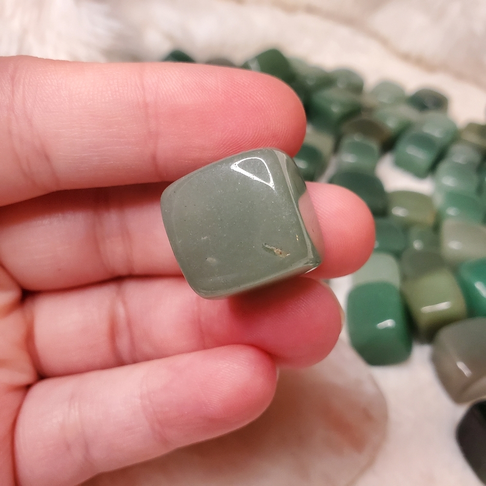Set of 6 Green Aventurine Cubes - Picture 2 of 10